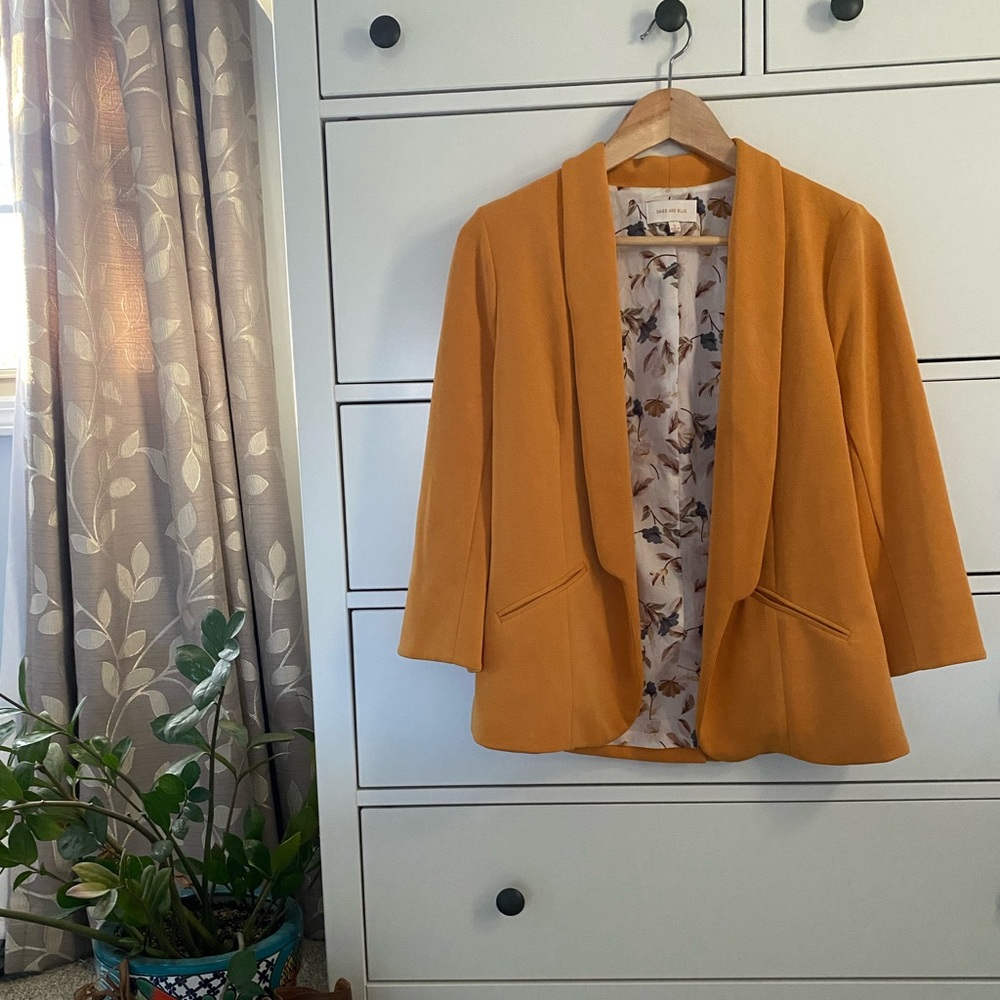 Skies Are Blue Hannah Modal Scuba Blazer. Size small.